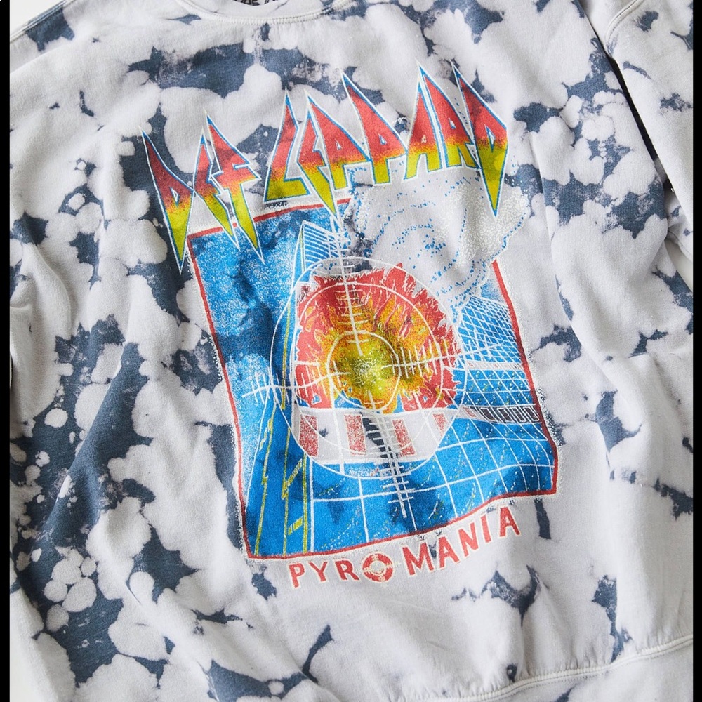 Urban Outfitters Def Leppard Crew Neck
